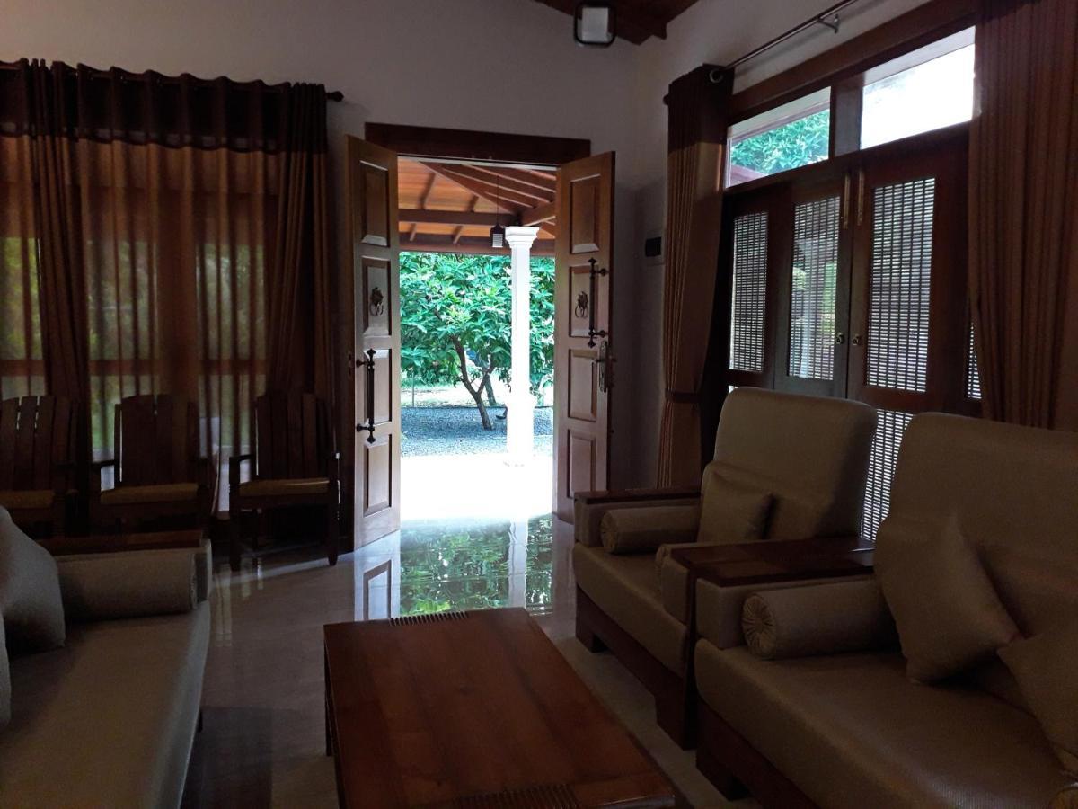 Luxury Villa With Bb Free Wi-Fi Бентота Екстер'єр фото